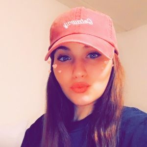 Meet your Posher, Alison